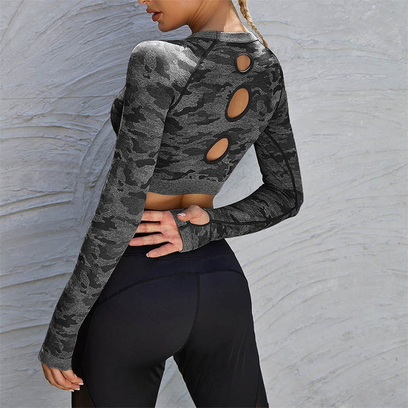 Sports long sleeved top